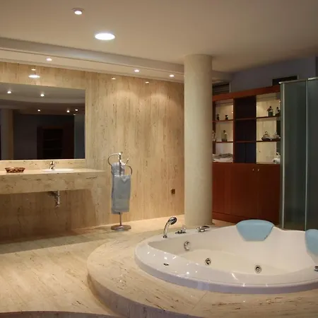 Alameda ホテル 2*